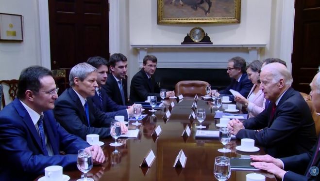 Intrevederea premierului Dacian Ciolos cu vicepresedintele american Joseph Biden